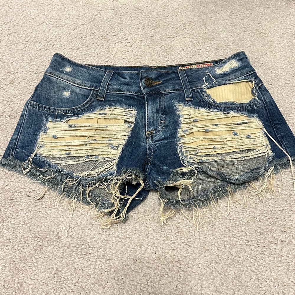 Siwy Camilla Distressed Shorts